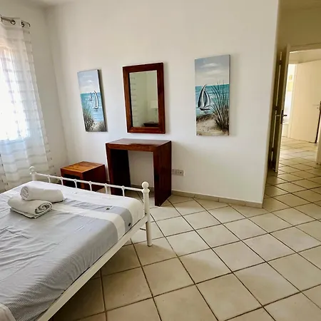 Limnaria Pool Facing Apartman Paphos